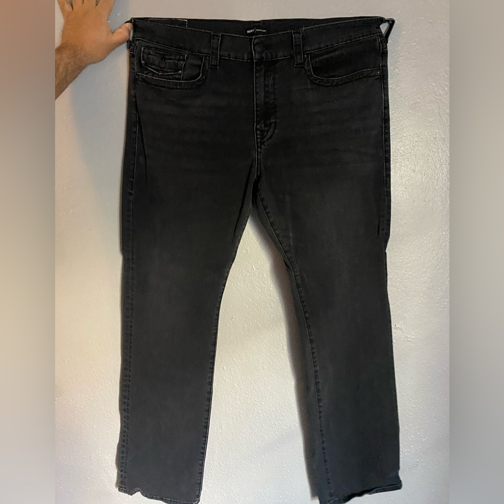 TRUE RELIGION JEANS ALL BLACK